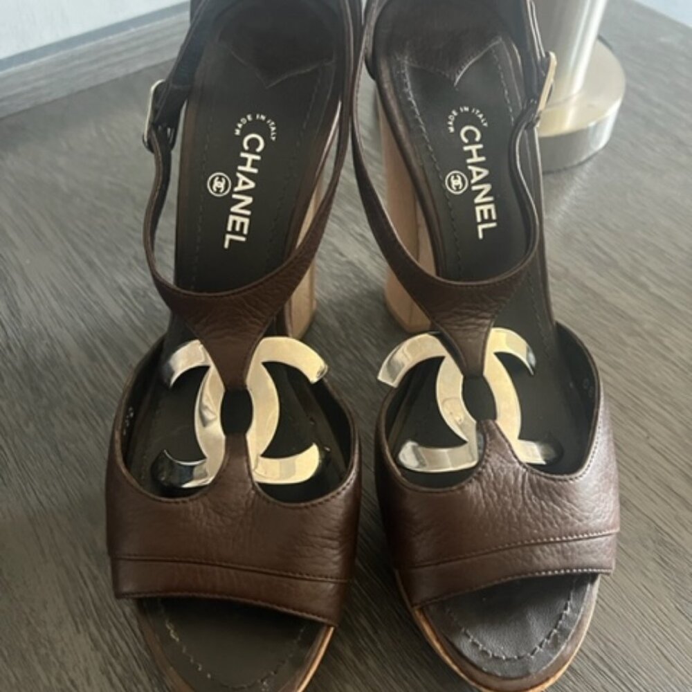 CHANEL Brown Platform Sandals with Silver Accents